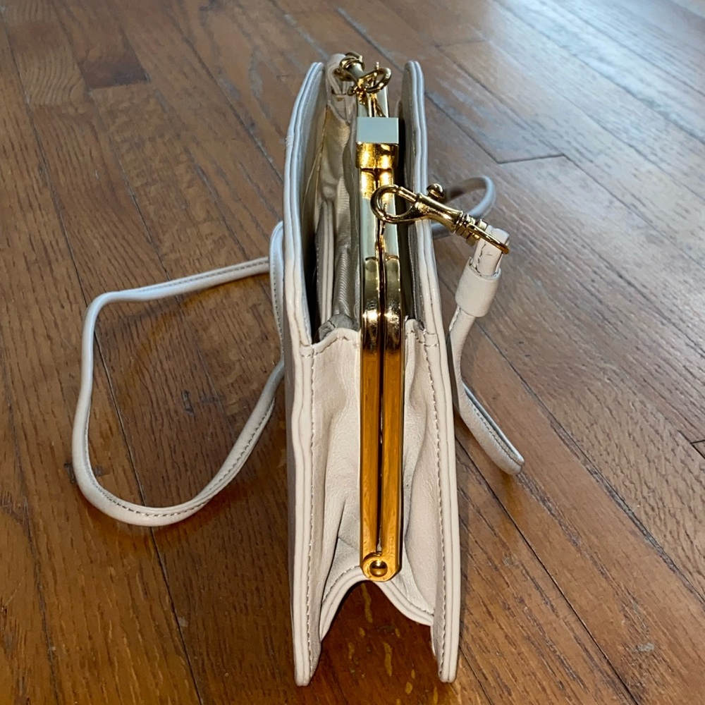 Vintage Preston & York Leather Crossbody Purse Off White with attached Mirror - Picture 4 of 13